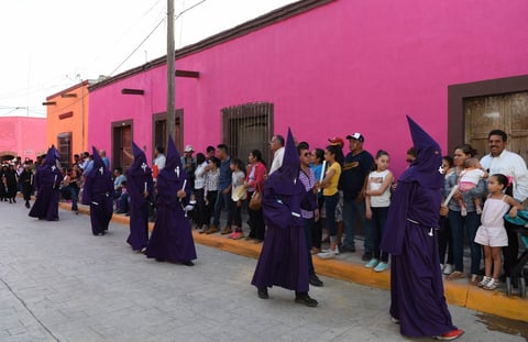 Como cada año el evento inició alrededor de las 18:00 horas.