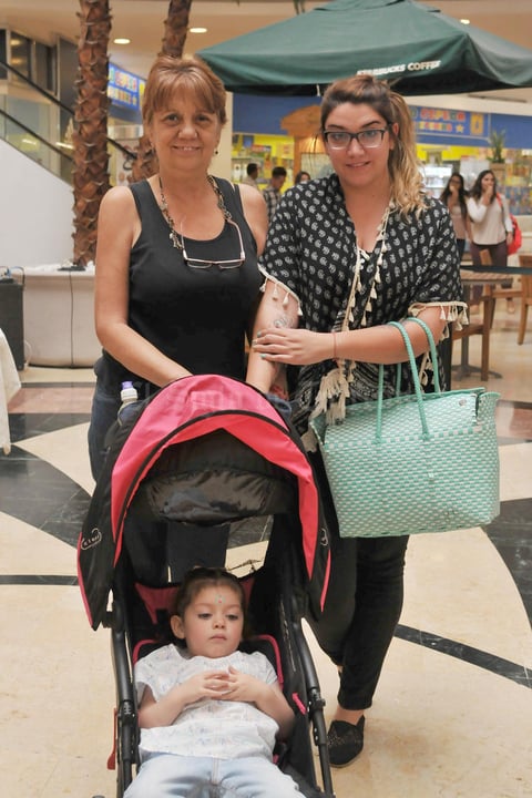 15042017 Linda, Linette y Luciana.