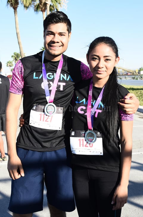 15042017 PARTICIPAN EN CARRERA.  Jousé Martín y Ana Gabriela.