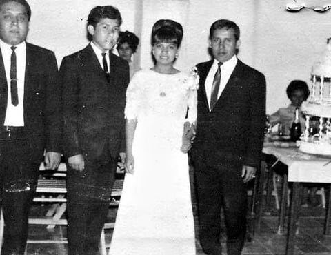 16042017 Hace 50 años, Herlinda Marina Rangel de la Cedra, “Linda”, acompañada de sus tíos, Albino, Alfredo y Fernando Rangel de León, en sus XV años.