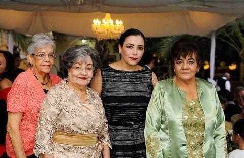 16042017 en elegante festejo