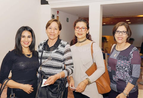 17042017 EN EL TEATRO.  Yuli, Guille, Yuli y Conchis.