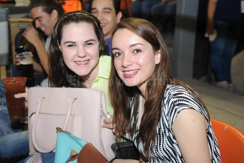 21042017 Gaby y Diana.