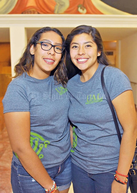 21042017 EVENTO ESCOLAR.  Lizeth y Paola.