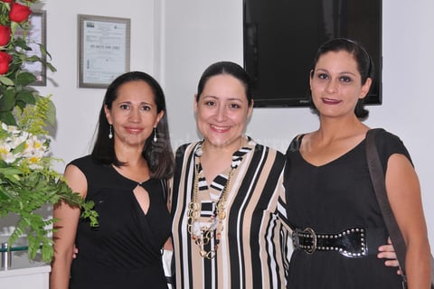 23042017 Adriana Gamboa, Alma Hernández y Carolina Soto.