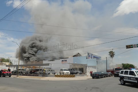 El incendio ha consumido el establecimiento.