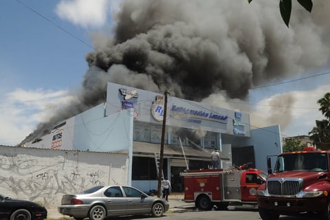 Al lugar acudieron elementos de bomberos de todas las estaciones.