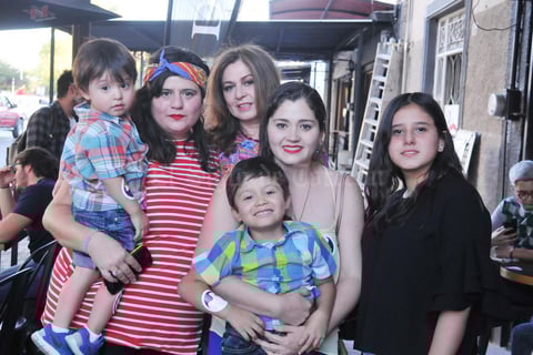 25042017 Leo, Frida, Eva, Natalia, Ángela y Elías.