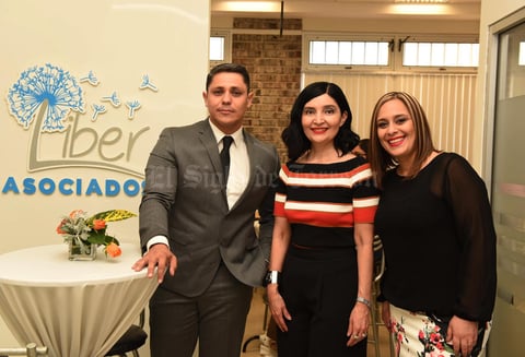 26042017 Aldo Ganem y Gisel Báez.