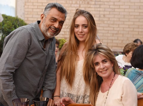 Gerardo, Valeria y Malula