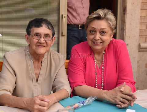 Gris y Yoya