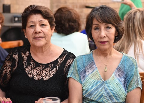 Juanita y Lupita
