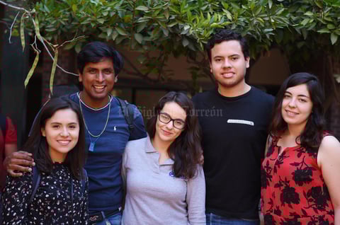 Ana Cecilia, Víctor, Alan, Eloísa y Marijose