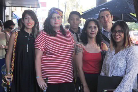 29042017 POP UP GALLERIES.  Adriana, Frida, Adrián, Marcela. Esli y Jessica.