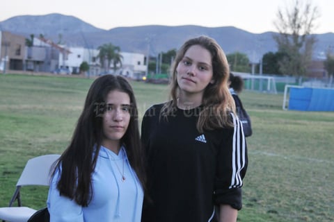 30042017 DEPORTISTAS.  Daniela y Lara.