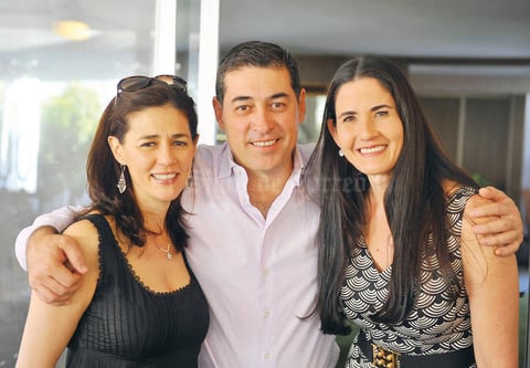 30042017 Alejandra, Jorge y Lily.