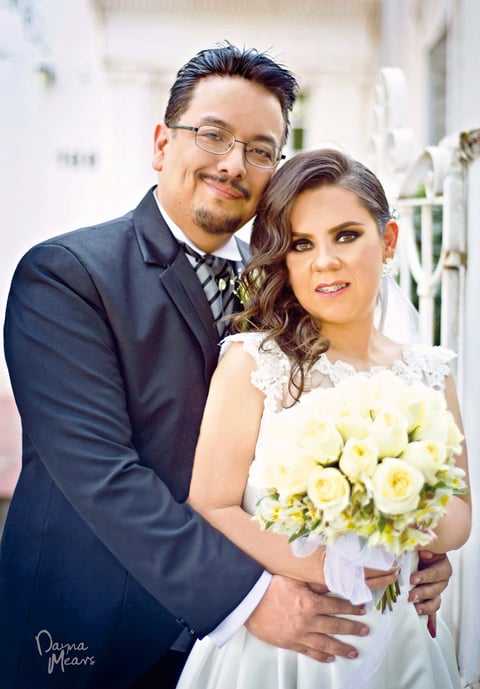 30042017 Nancy Yadira Elías Acosta unió su vida en matrimonio con su pareja Enrique Nagay Hernández. Los padres de la pareja son, Rosalba Acosta M. y José Manuel Elías (f); Alpha O. Hernández Y. y Enrique Nagay Y. (f).- Dayna Mears Fotografía.