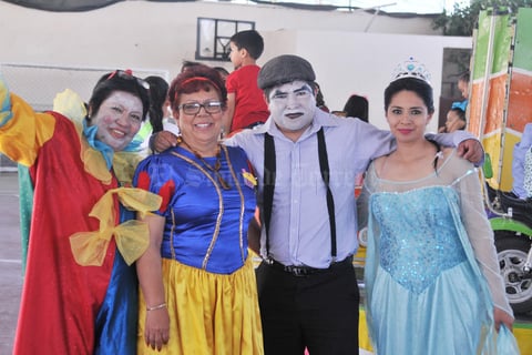 01052017 FESTEJO DEL DíA DEL NIñO.  Mayela, Silvia, Gerardo y Maricruz.