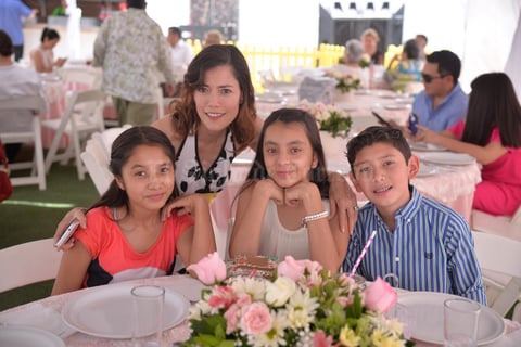 02052017 Nancy, Ximena, Mariana y Rodrigo.