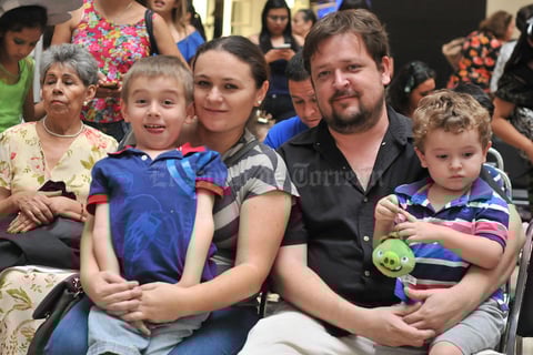 02052017 Donna, Ian, Mario y Ethan.