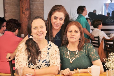 03052017 Oly, Ileana y Renata.