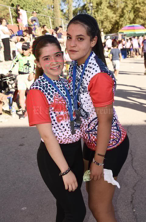 03052017 Nahomy Cisneros y Daniela Velázquez.
