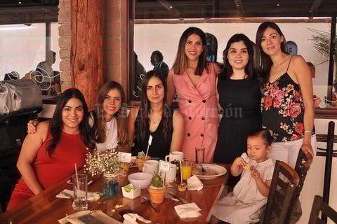03052017 Martha, Elizabeth, Ale, Cristy, Viry y Cristy.