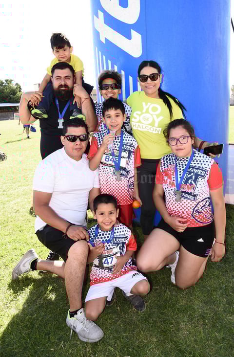 03052017 Pamela, Yadira, Marcela, Sebastián, Alejandro, Roberto, Héctor y Carlos.