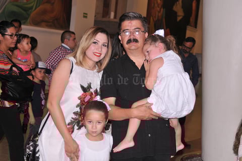03052017 Paloma, Alfredo, Paloma y Paula.