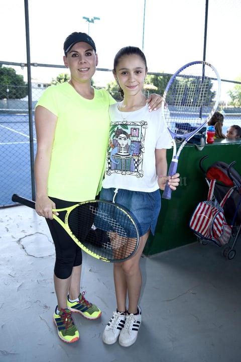 04052017 Laura y Luciana.