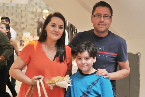 05052017 Claudia, Sol Alfonso y Sol.