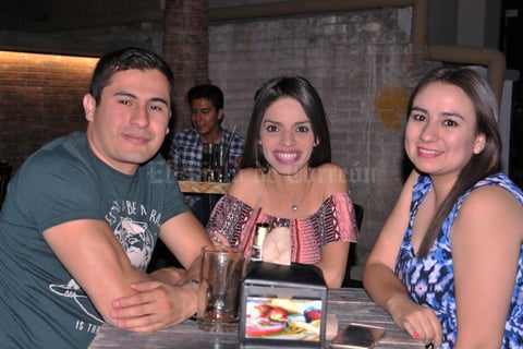 06052017 Armando, Mónica y Mayra.