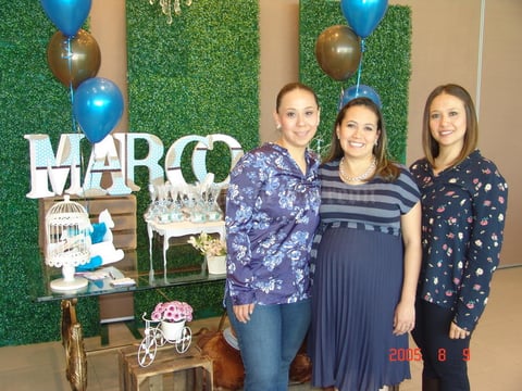 06052017 SE LLAMARá MARCO.  Rocío y Ángélica Rafael con Laura Patricia Rafael Suárez del Real en su fiesta de canastilla.