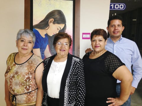 08052017 Graciela, Guadalupe, Gaby y Mario.