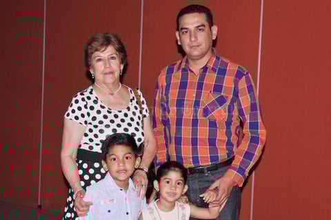 07052017 Conchita, Antonio, Toño y Valentina.