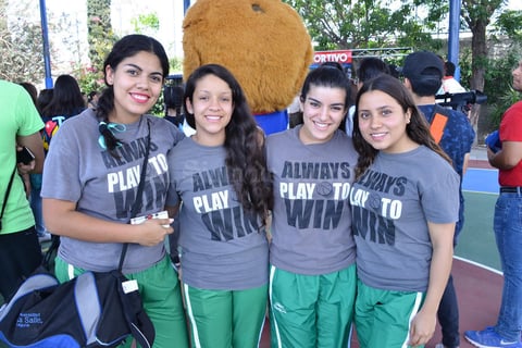 09052017 Vanessa, Daniela, Mariela y Vanessa.