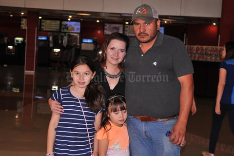 09052017 Marielena, Rosbel, Ross y Marijo.