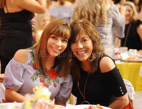 10052017 Yvonne Escobarett y Ale Vara.