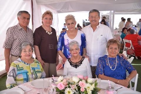 Arturo, Maricruz, Carmen, Chuy, Maya y Macarena