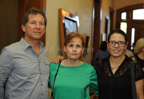 Eduardo, María Eugenia y Silvia