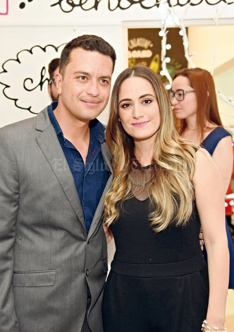 13052017 EN APERTURA.  Ernesto y Mayela.