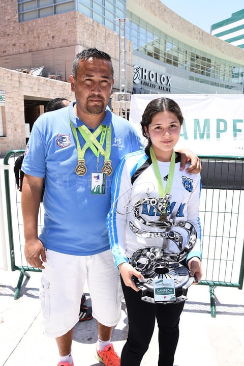 14052017 EN COPA PEñOLES.  Jorge y Lizeth.