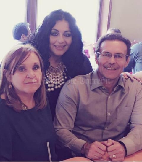 14052017 FESTEJO DEL DíA DEL MAESTRO.  Sarita, Alejandra y Eduardo.
