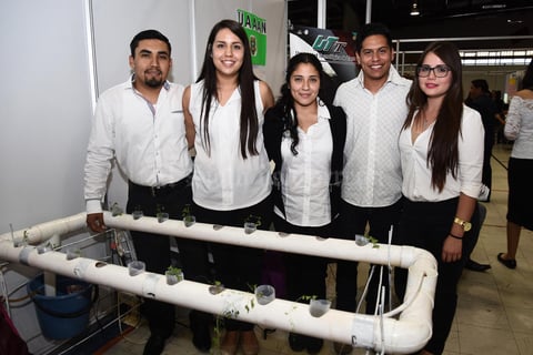14052017 Ricardo, Jacqueline, Esmeralda, José Abraham y Ana.