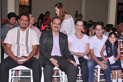 15052017 EN RECIENTE EVENTO.  Asistentes a concierto en Casa Histórica Arocena.