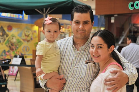 16052017 Regina, Víctor y Elena.