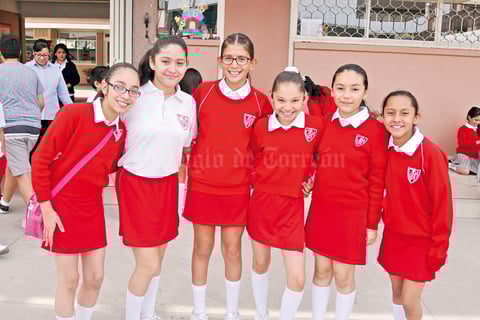 16052017 MUY CONTENTAS.  Ángela, Mariana, Dayana, Luz, María José y María José.