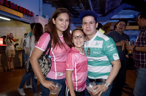 17052017 Diana, Victoria e Isaac Favela.