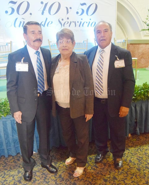18052017 Francisco Medina, Esperanza Mejía e Iván Toledo.