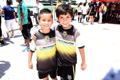 18052017 FELICES.  Gael y Javier.